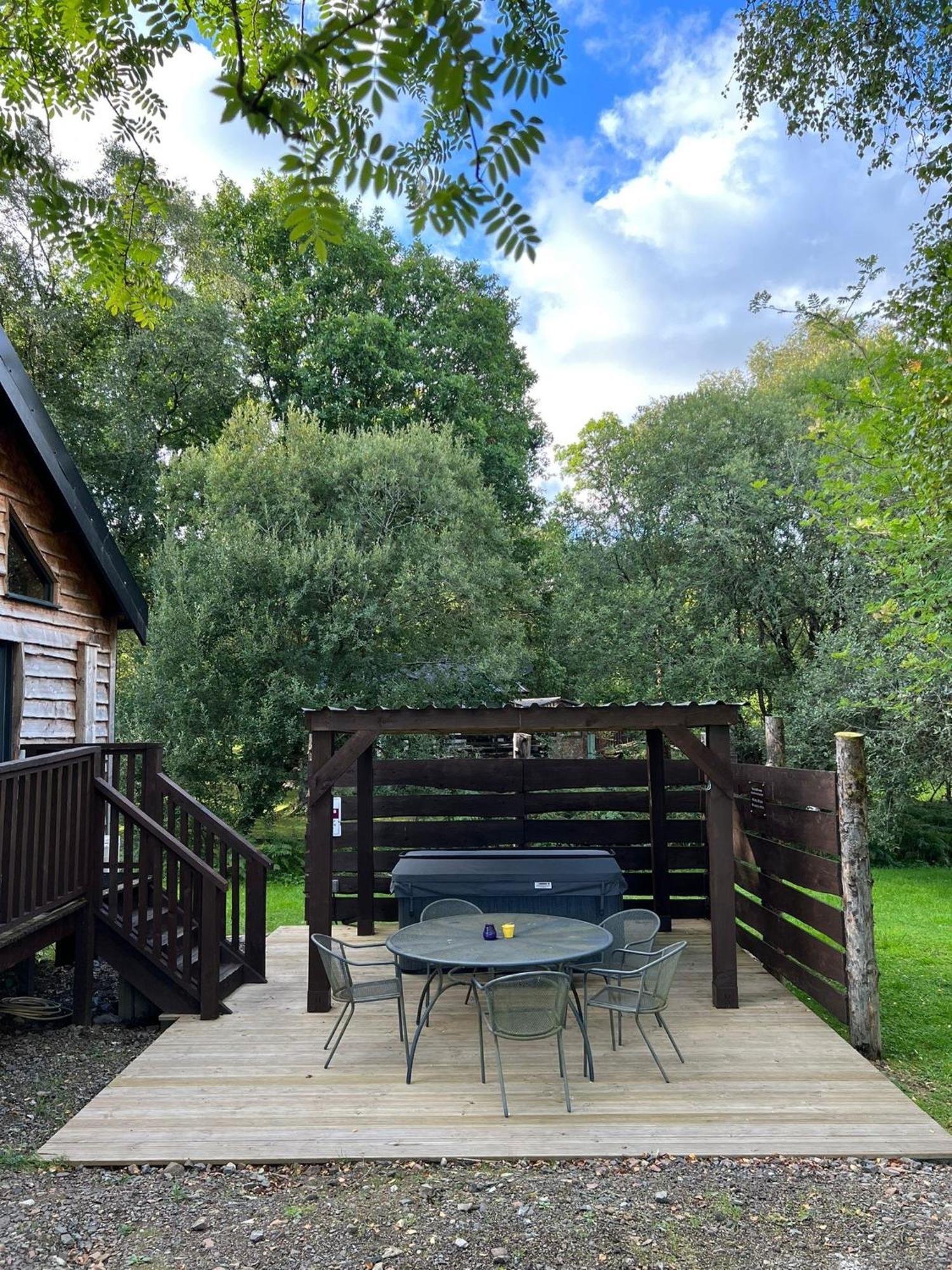 Loch Aweside Forest Cabins Dalavich Phòng bức ảnh