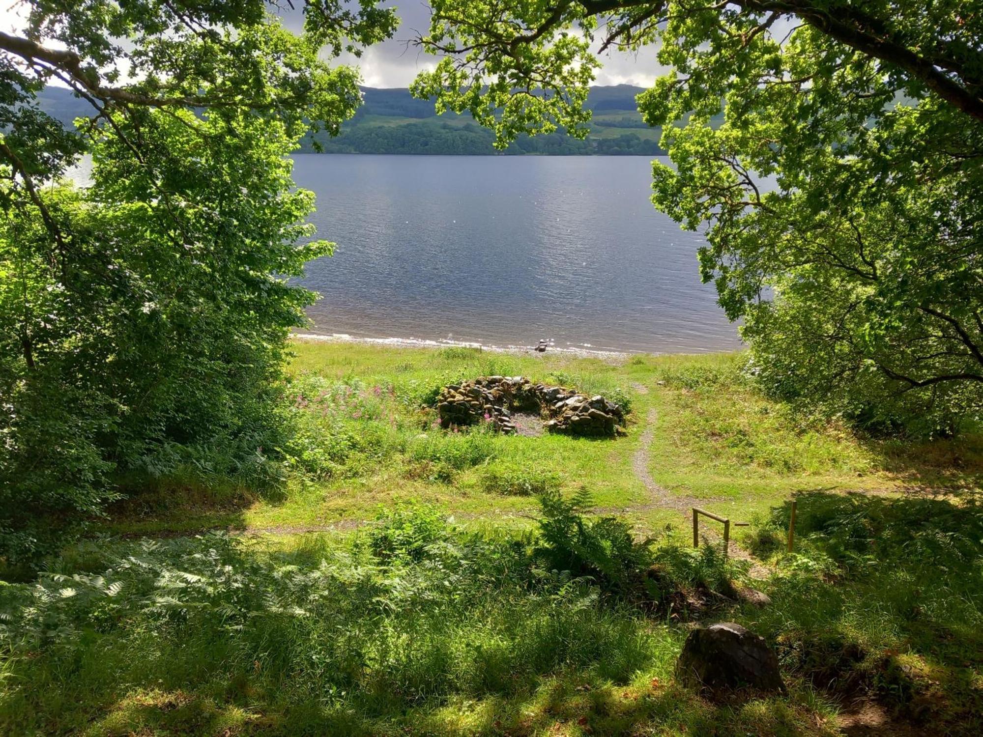 Loch Aweside Forest Cabins Dalavich Phòng bức ảnh