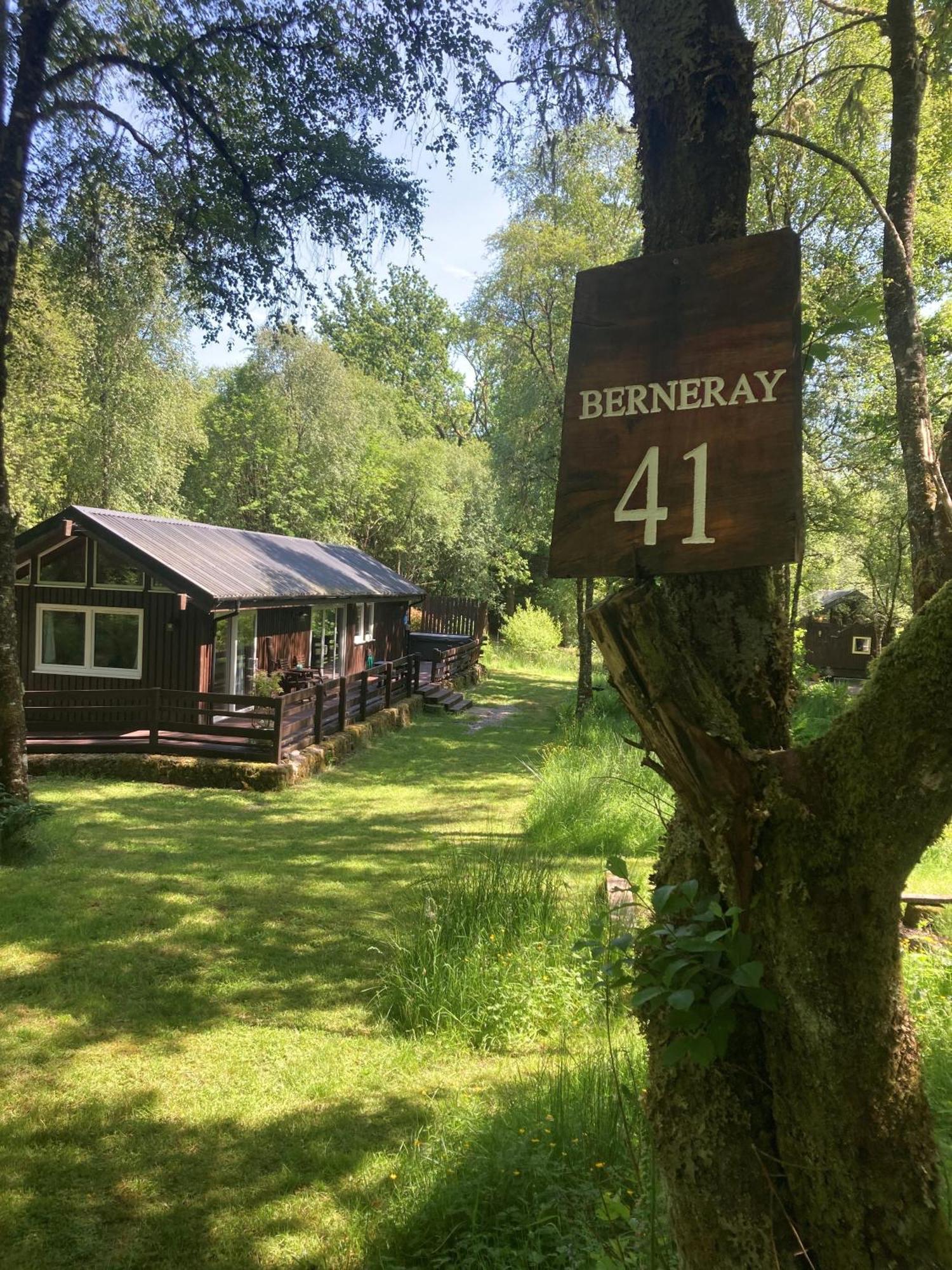 Loch Aweside Forest Cabins Dalavich Phòng bức ảnh